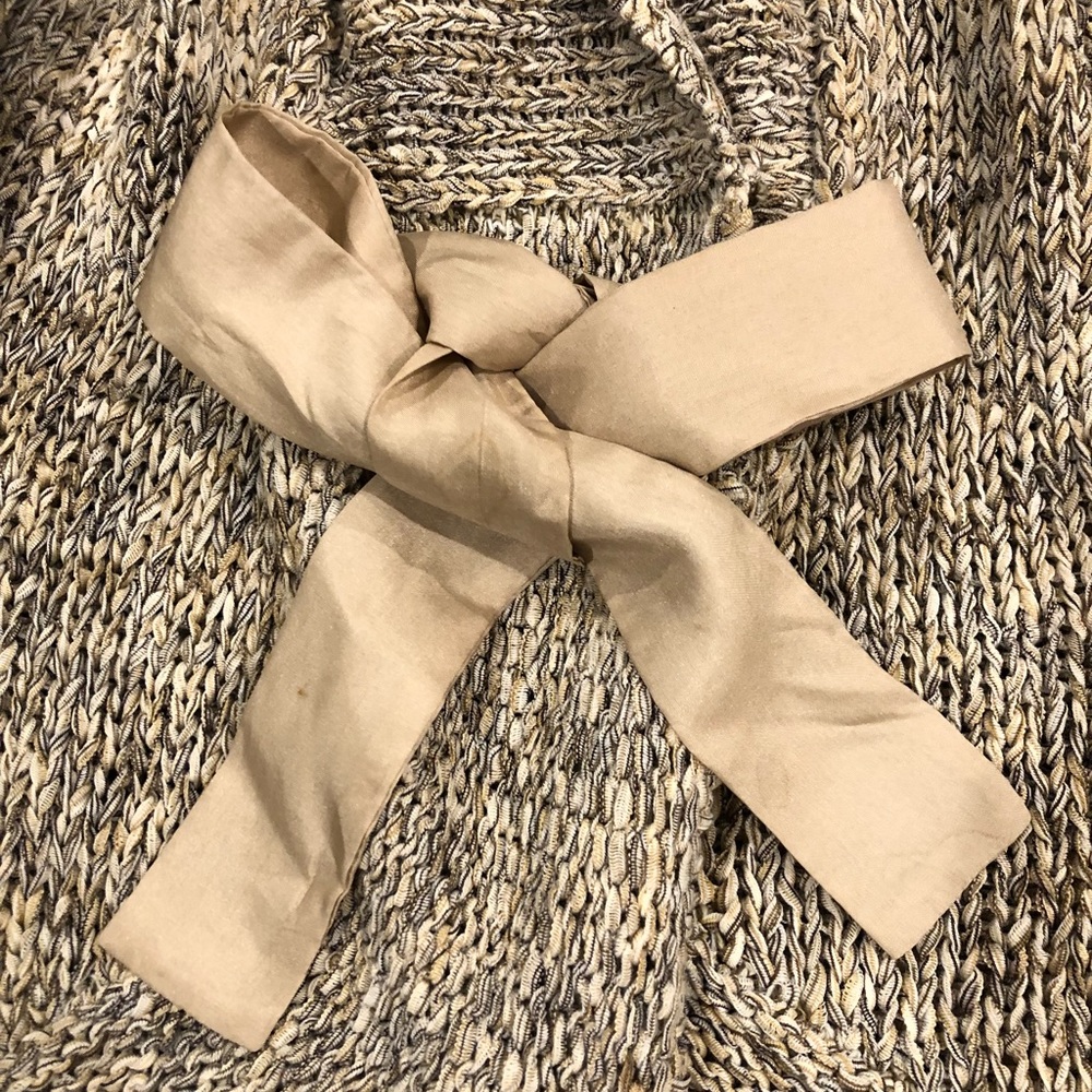 White House Black Market Cream Crochet Cardigan - Picture 2 of 7